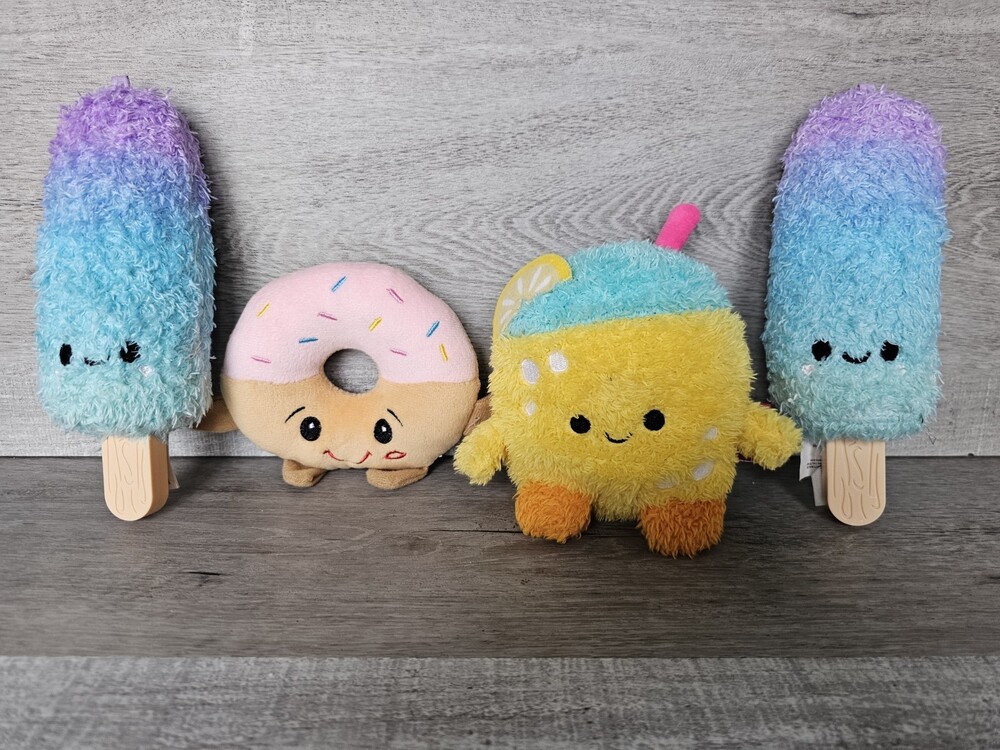4.5” Liz the Lemonade PoolsideBumz BumBumz Food Anime Lot Popsicles Donut